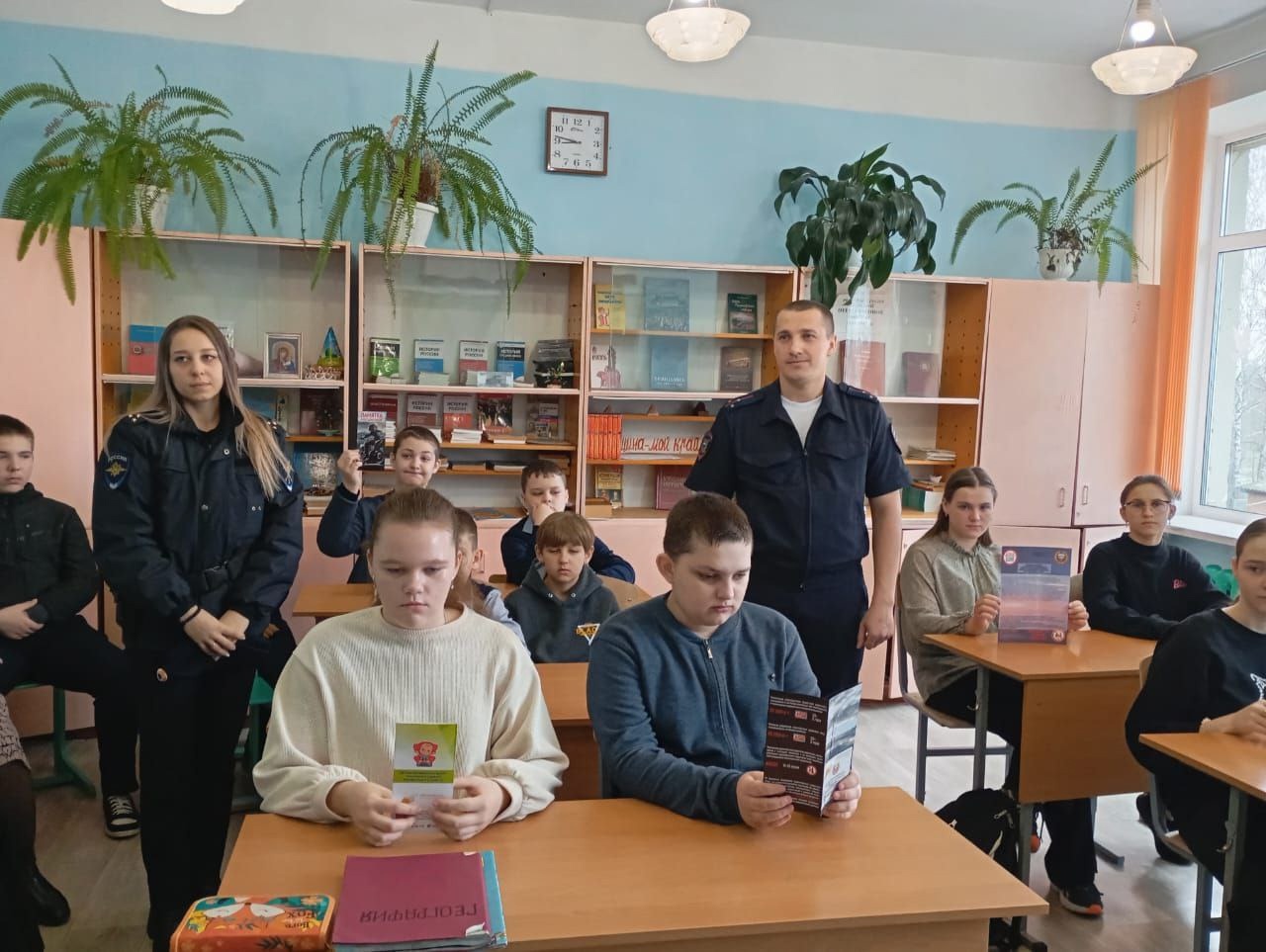Профилактическая беседа с сотрудниками полиции.